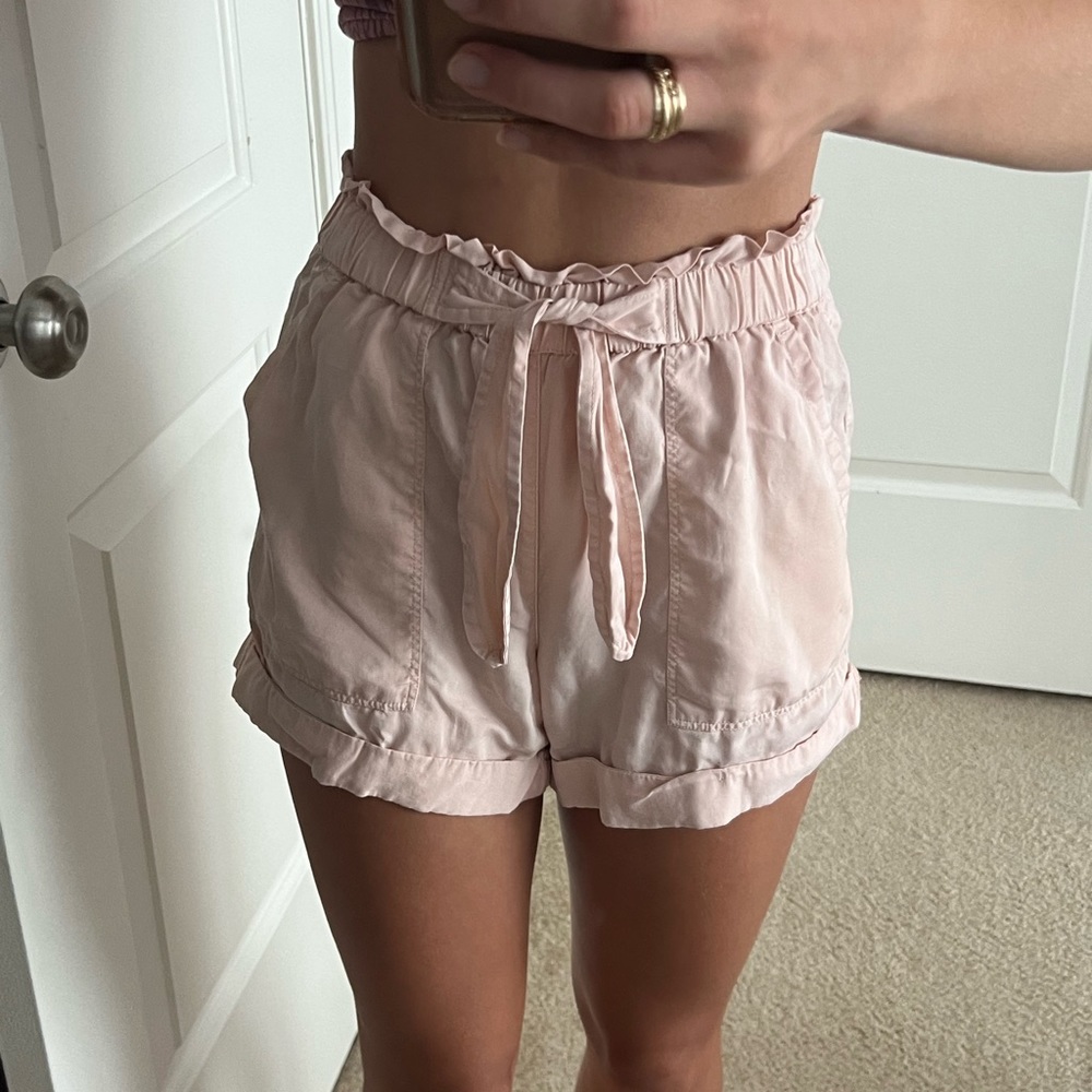 Light pink aerie shorts